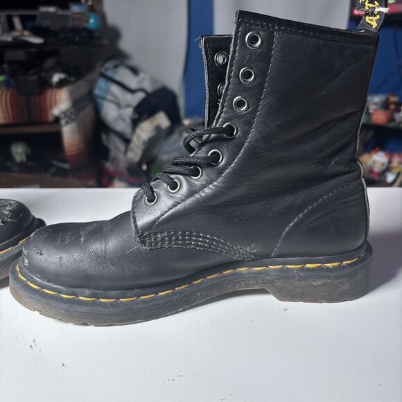 Dr Martens Doc 1460 Pascal Combat Boots Womens Size 7 US Black Flaws See Pics - Picture 10 of 15